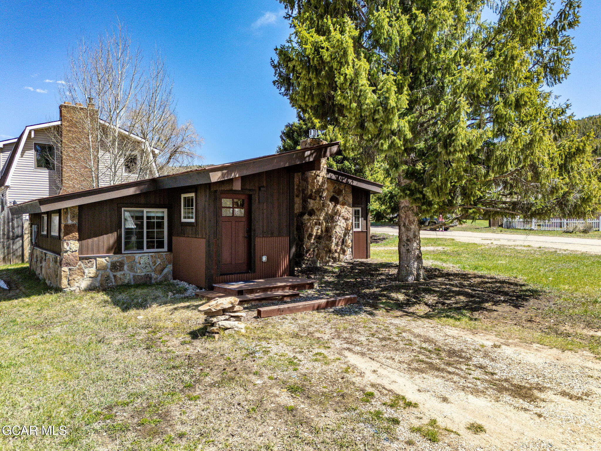 Property Photo: 121 Sumner Avenue CO 80451