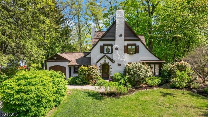 Property Photo: 110 Kenilworth Rd NJ 07046