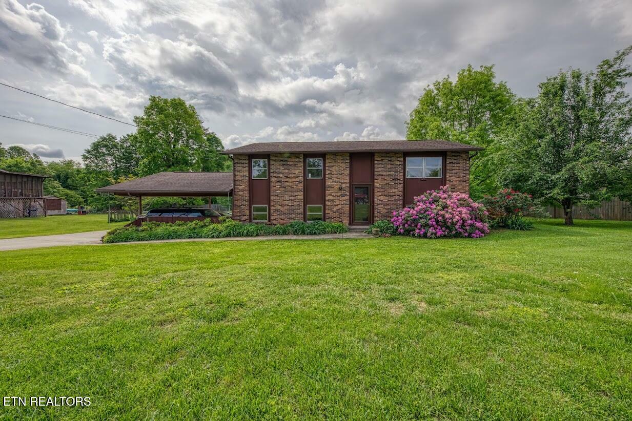 Property Photo: 7808 Queensbury Drive TN 37919