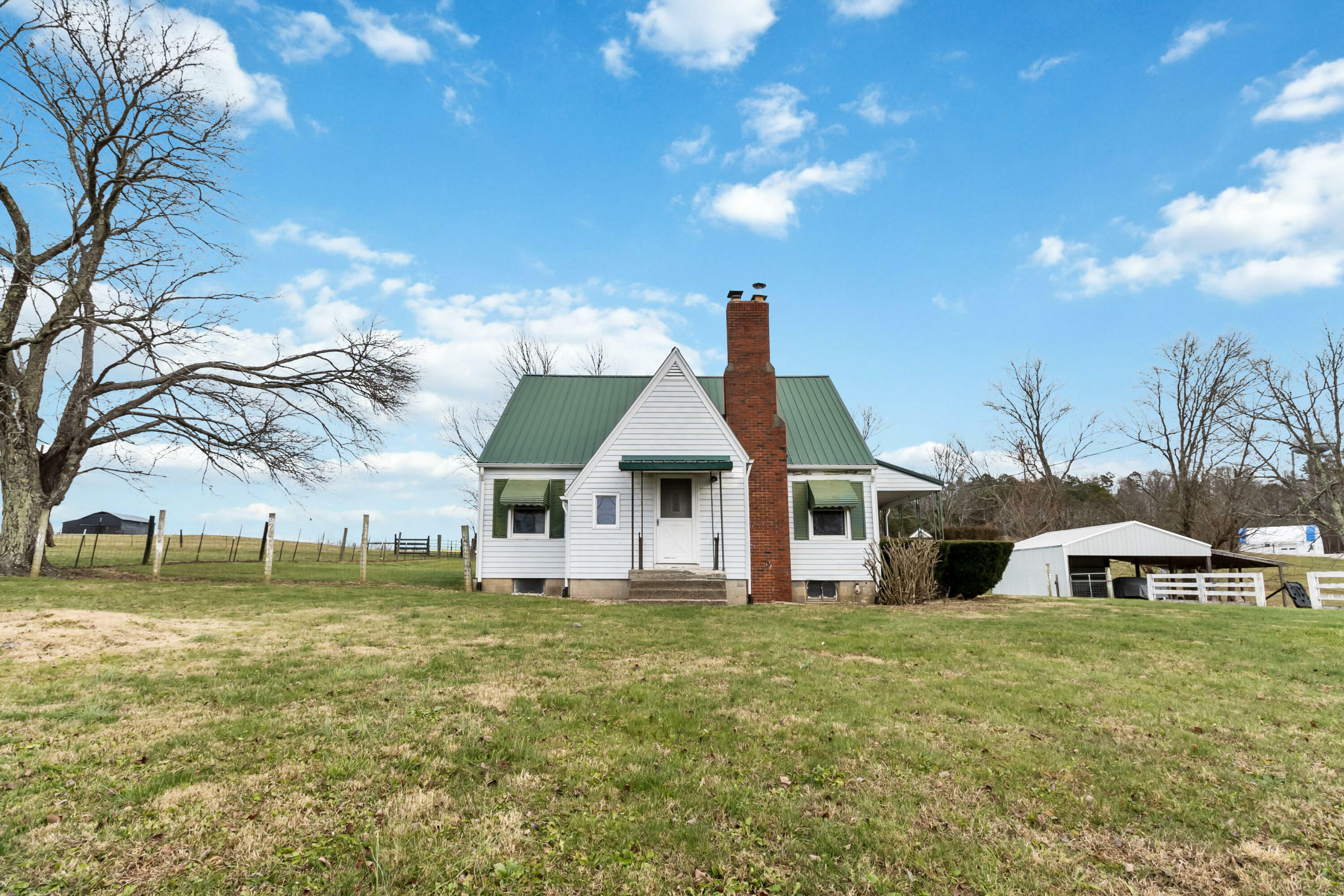 Property Photo: 7418 Ky-490 KY 40729