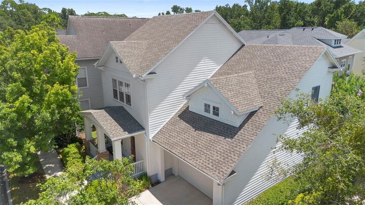 Property Photo: 907 Pawstand Road FL 34747