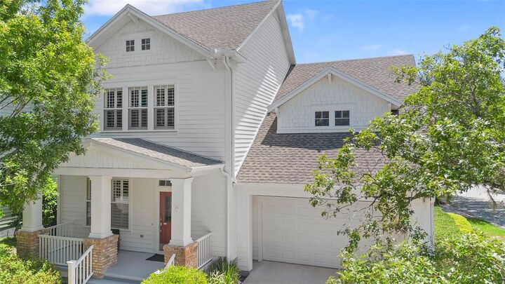 Property Photo:  907 Pawstand Road  FL 34747 