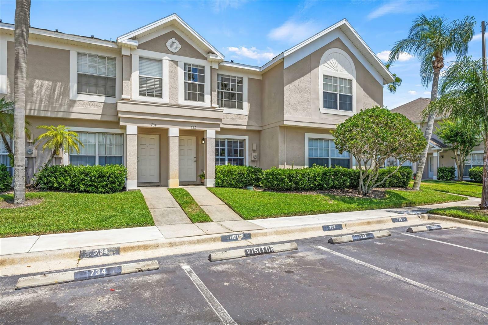 Property Photo: 732 Kensington Lake Circle FL 33511