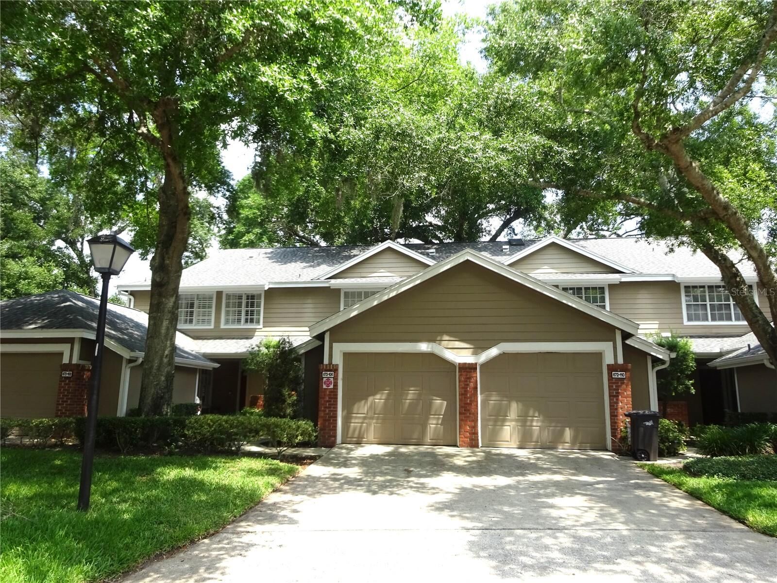 Property Photo:  672 Post Oak Circle 106  FL 32701 