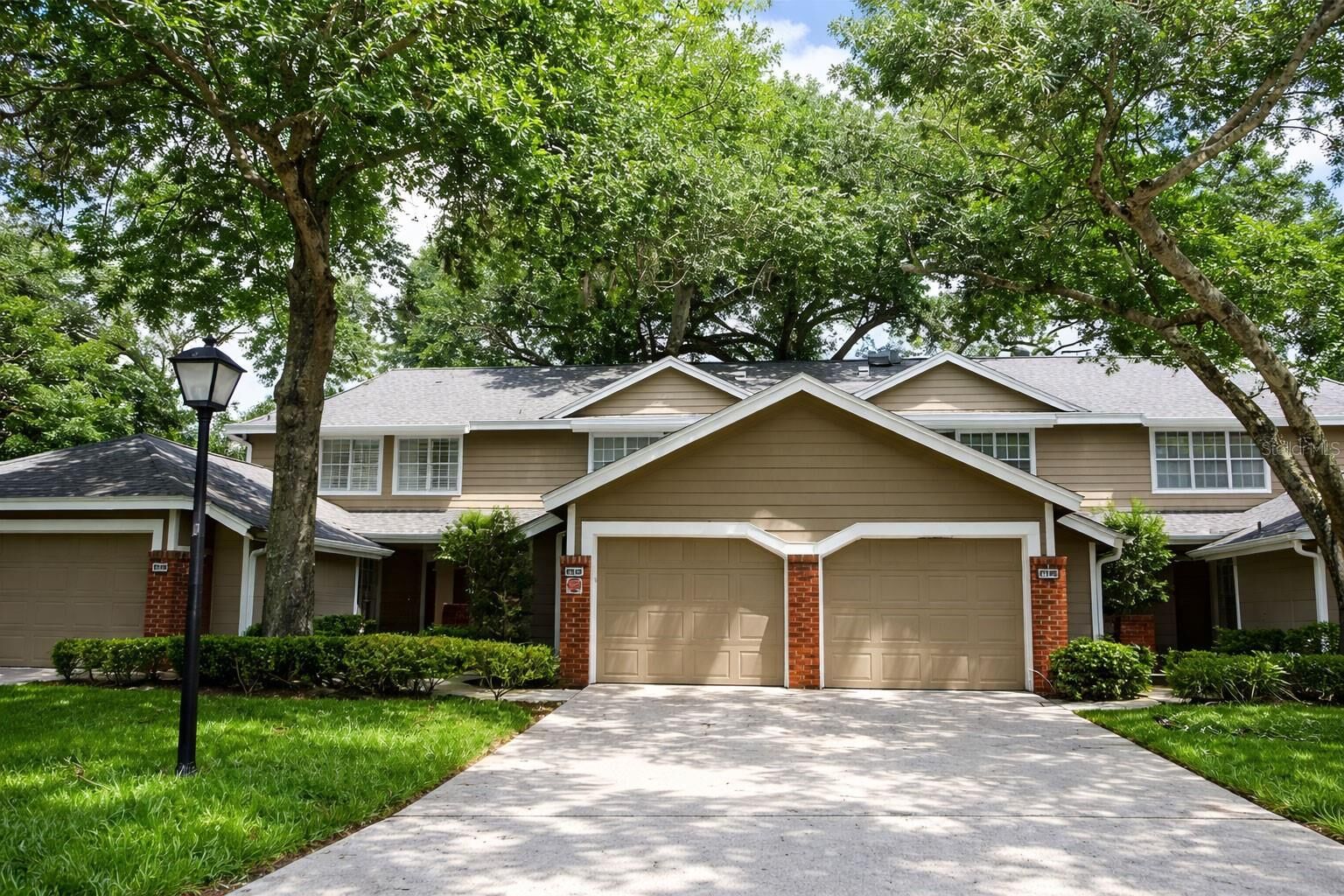 Property Photo:  672 Post Oak Circle 106  FL 32701 