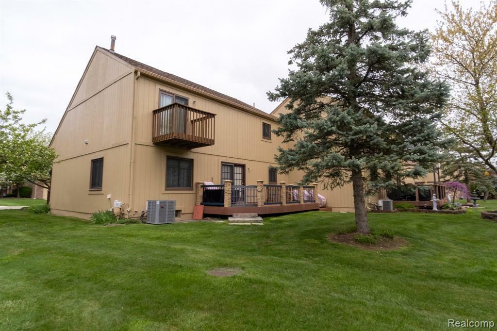 Property Photo: 2179 Rochelle Park Drive MI 48309 3742