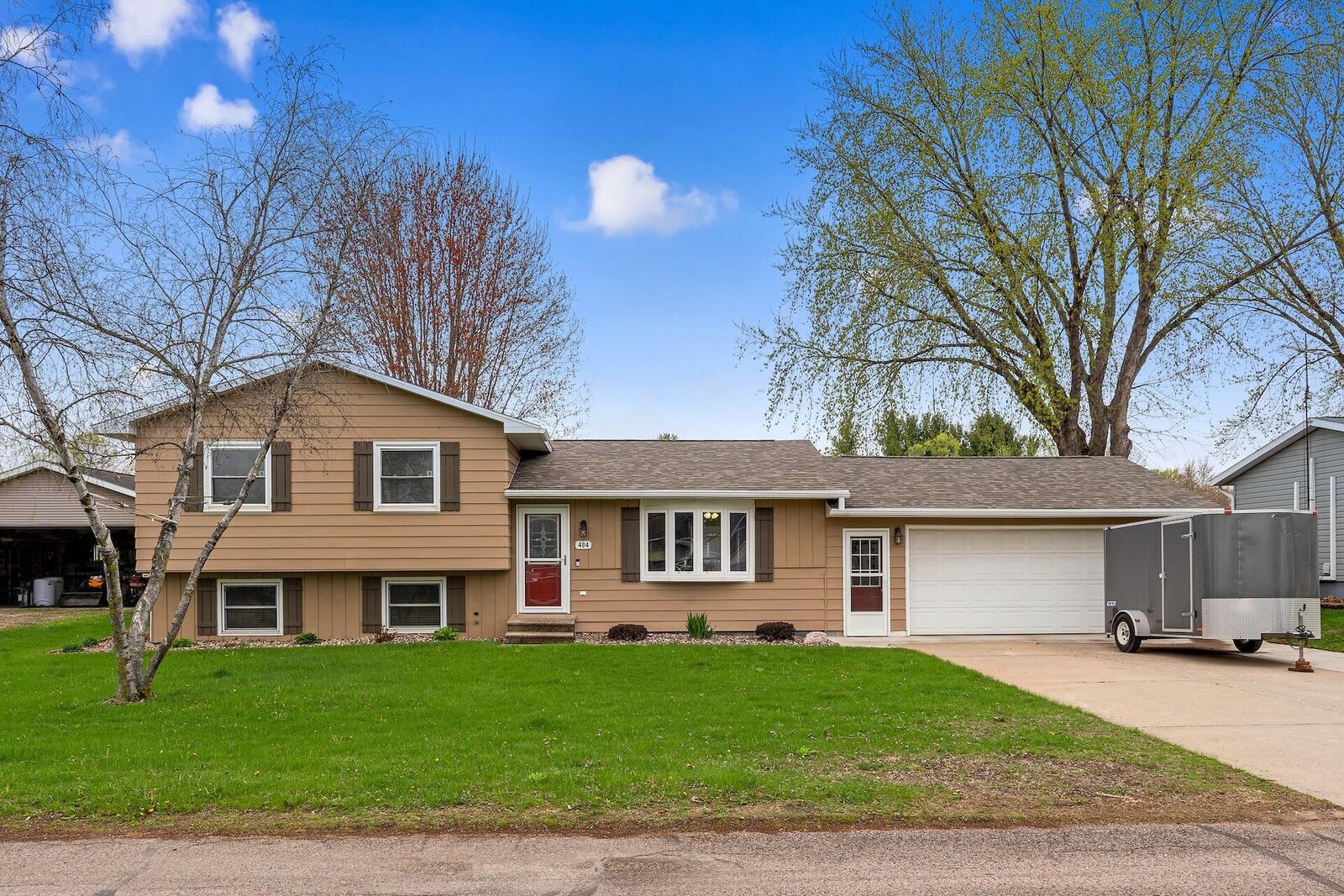 Property Photo:  404 Mallard St  WI 54653 