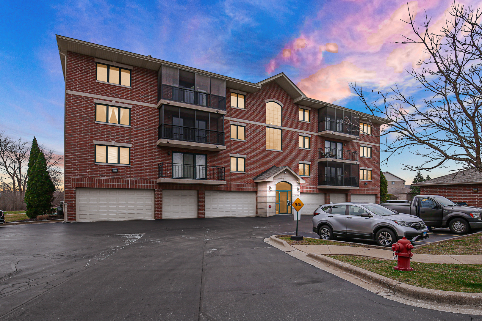 Property Photo: 6860 W Winding Trail 404 IL 60452