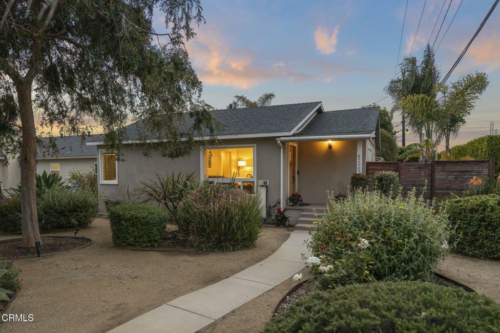 Property Photo: 2007 Alameda Avenue CA 93003