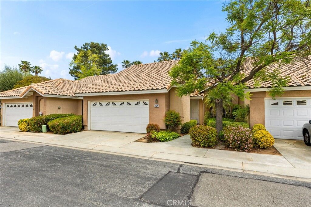 Property Photo: 672 La Quinta Drive CA 92220