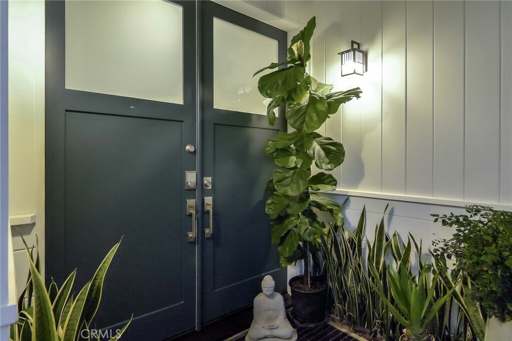 Property Photo: 1074 7th Street 2 CA 90254