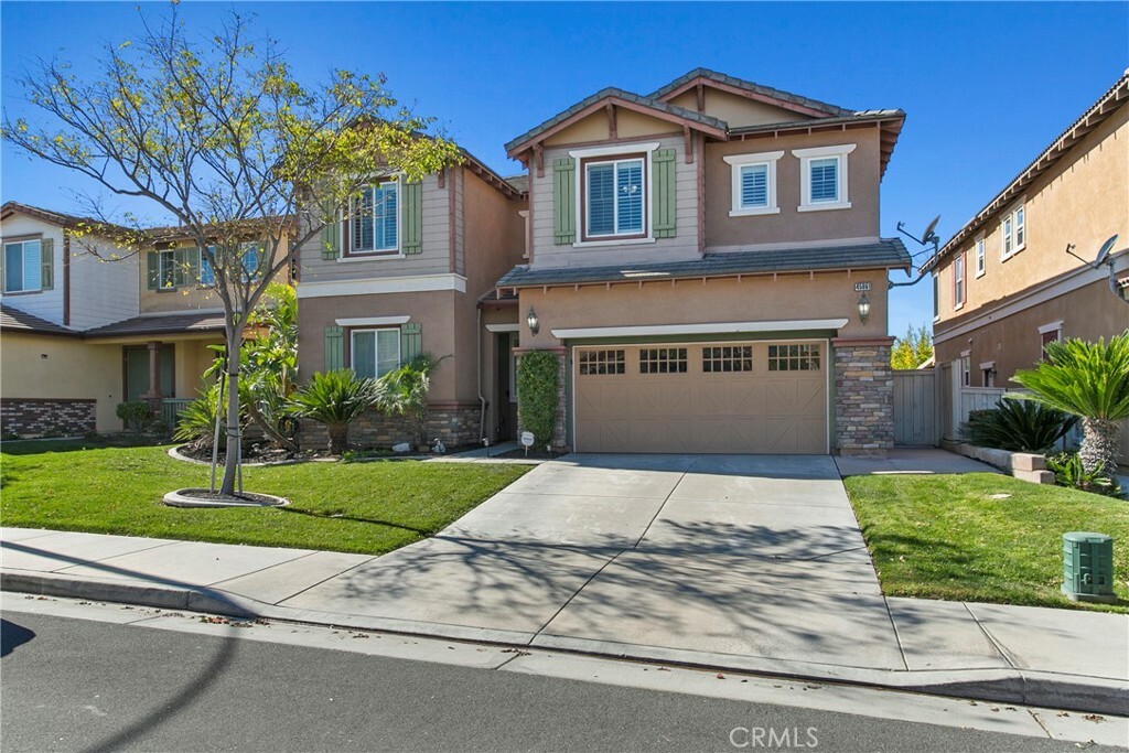 Property Photo: 45861 Camino Rubi CA 92592