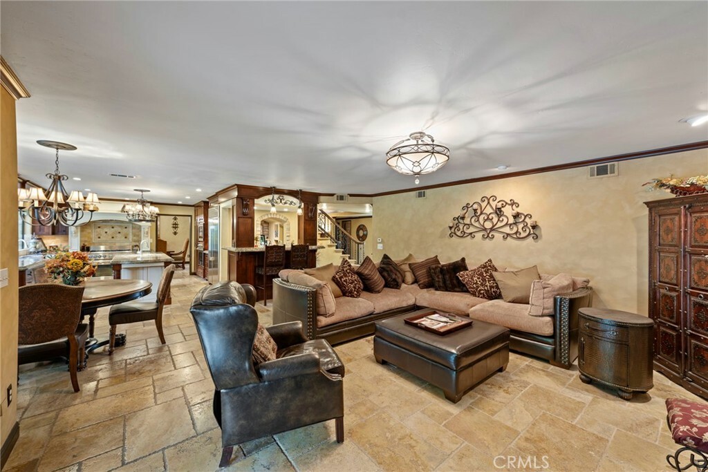 Property Photo:  9905 Pangborn Avenue  CA 90240 