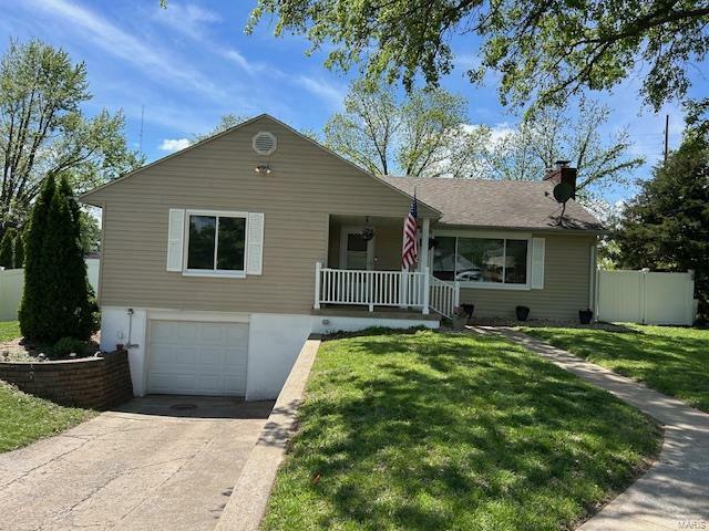 1603 Mont Vista Avenue  Godfrey IL 62035 photo
