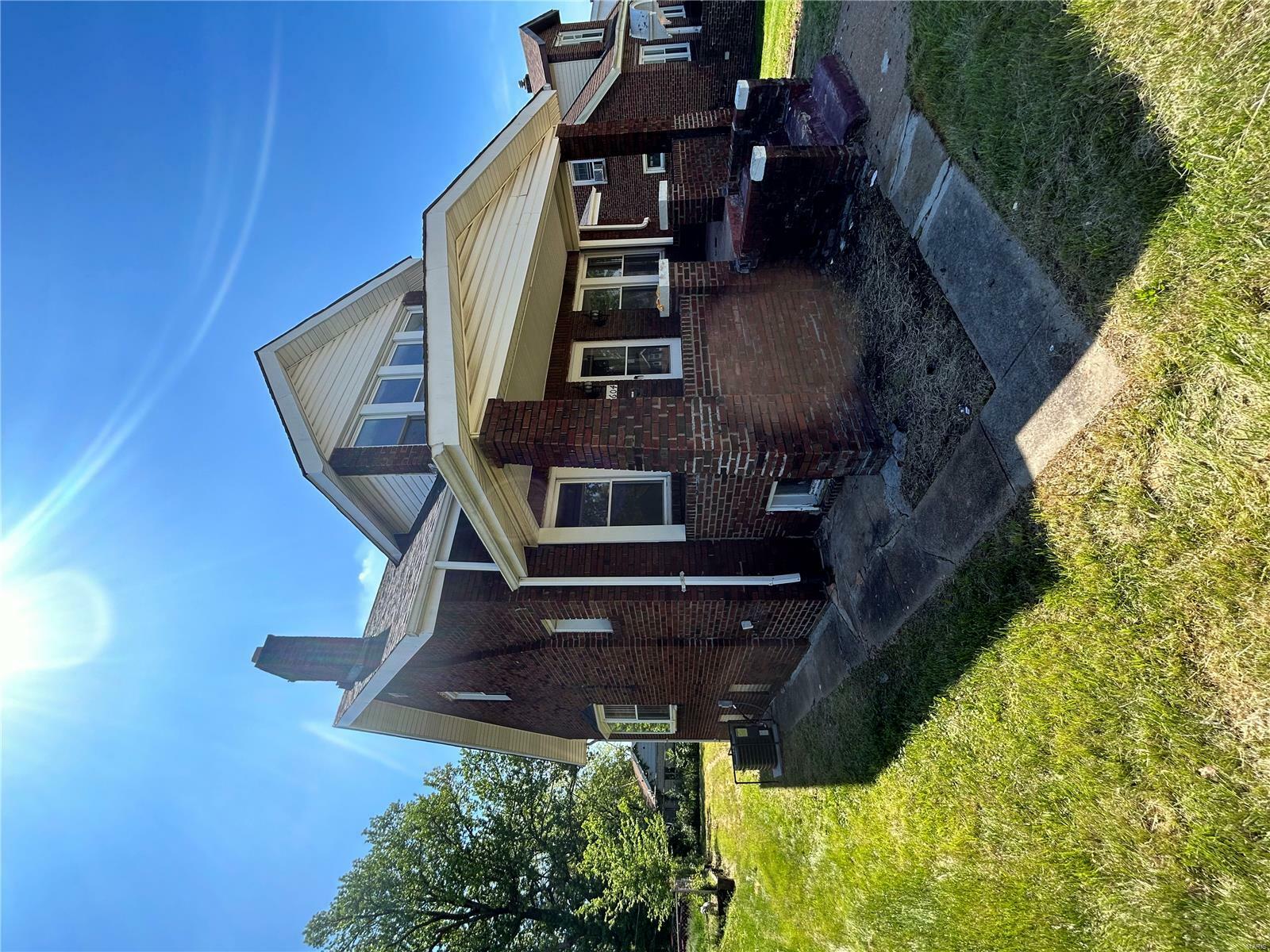 Property Photo: 3604 Ridgedale Avenue MO 63121