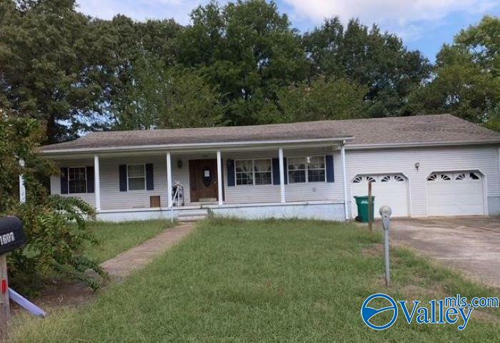 Property Photo: 1607 Tennessee Street AL 35660