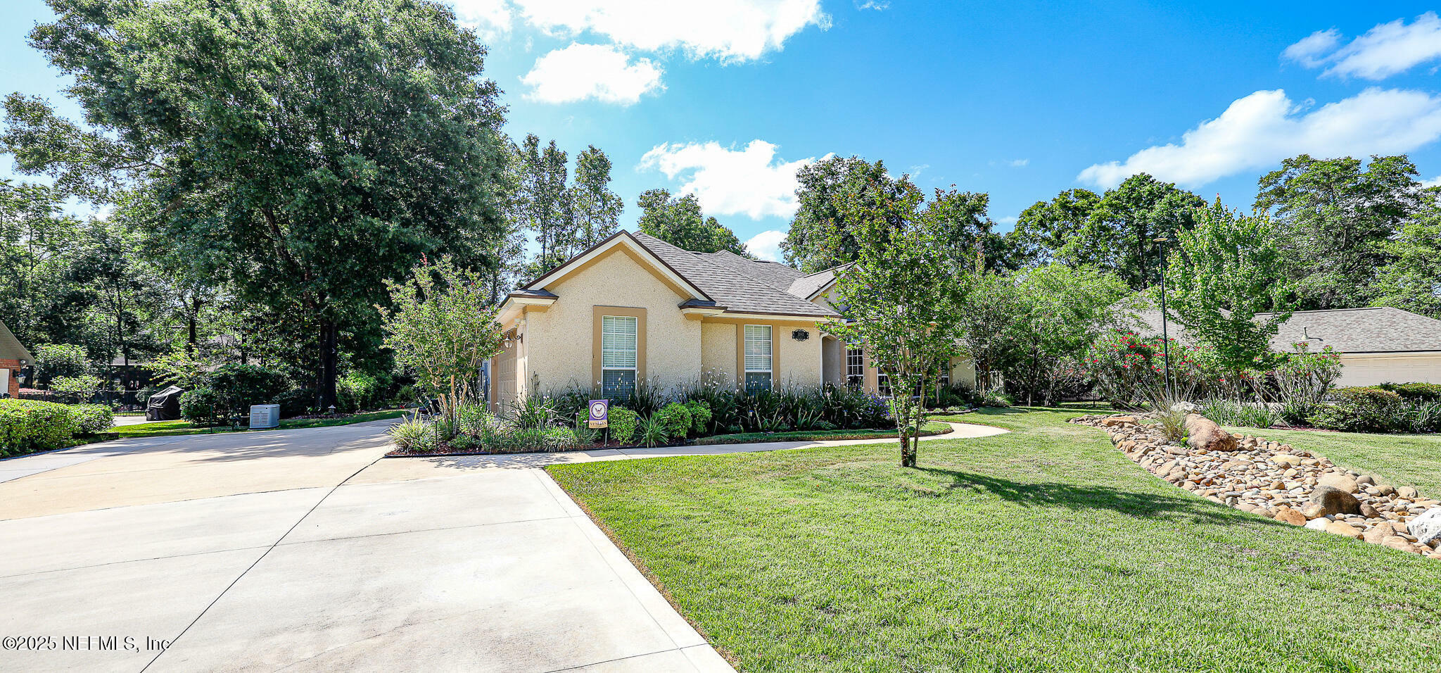 Property Photo: 3593 Long Cove Court FL 32043