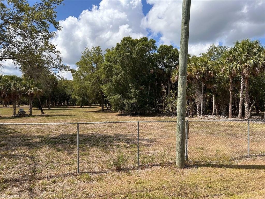 Property Photo: 38xx 24th Ave SE FL 34117