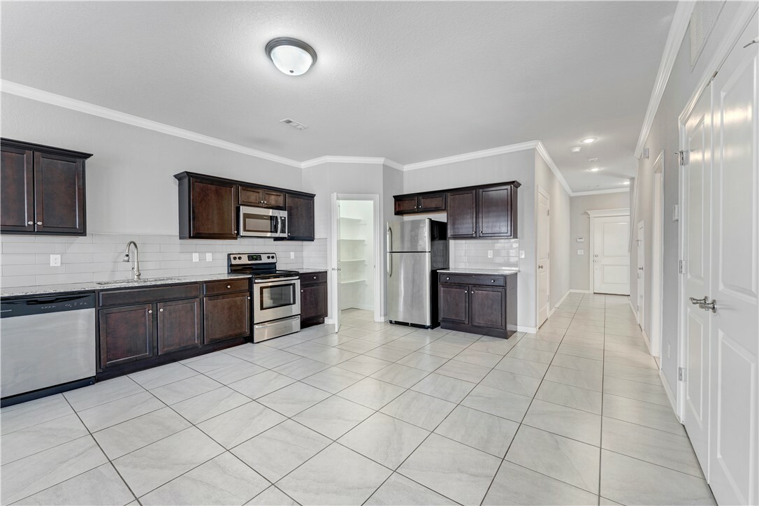 Property Photo: 2765 W Kilimanjaro Way AR 72758