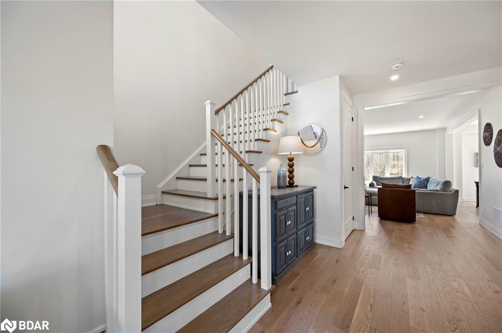 Property Photo: 61 Muirfield Drive Drive ON L4N 6J9