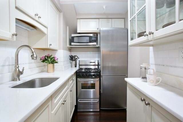 Property Photo: 164 Beacon St 2 MA 02116