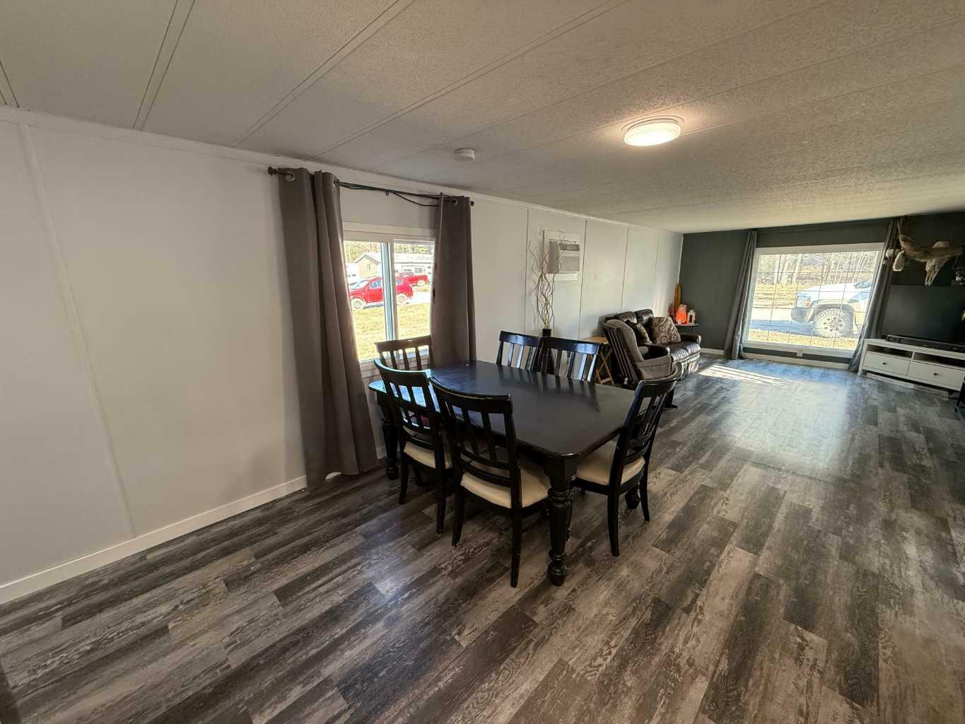 Property Photo: 133 Jarvis Street 295 AB T7V 1R5