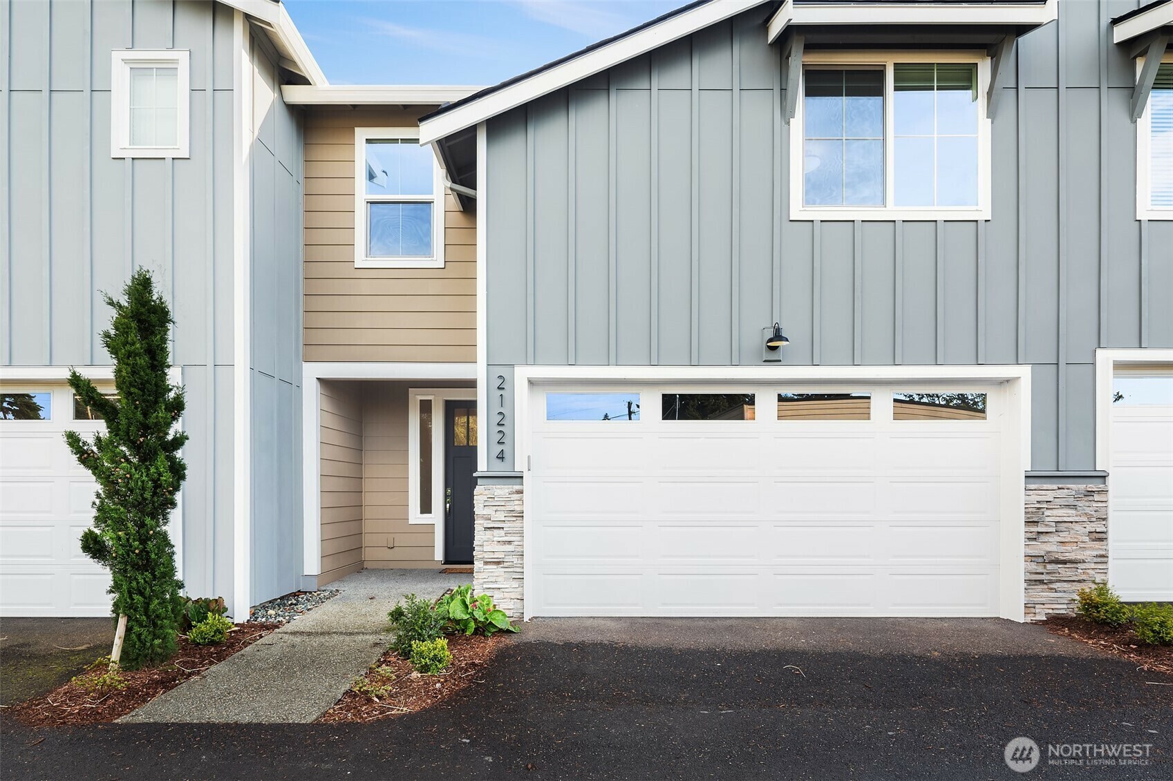 21224  82nd Place W  Edmonds WA 98026 photo
