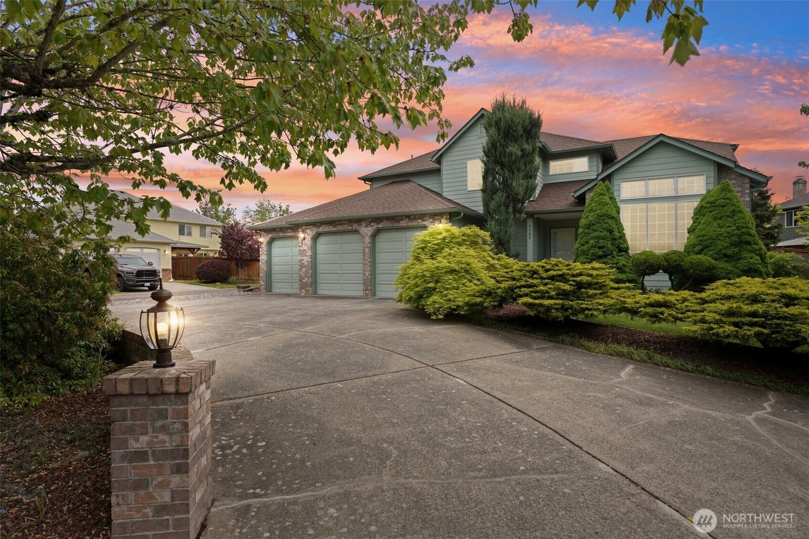 Property Photo:  3105 SE 172nd Avenue  WA 98683 