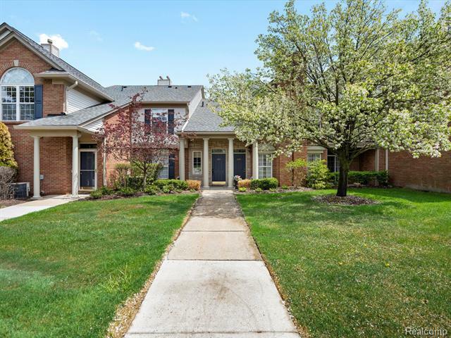Property Photo: 5289 Brookemonte Circle MI 48306