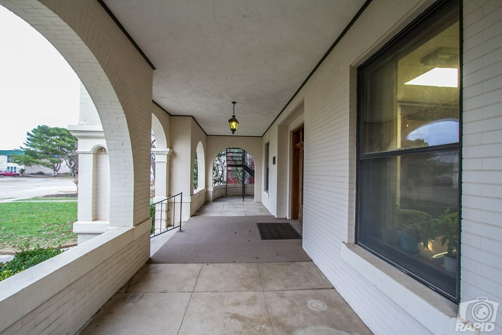 Property Photo: 421 Twohig Ave TX 76903