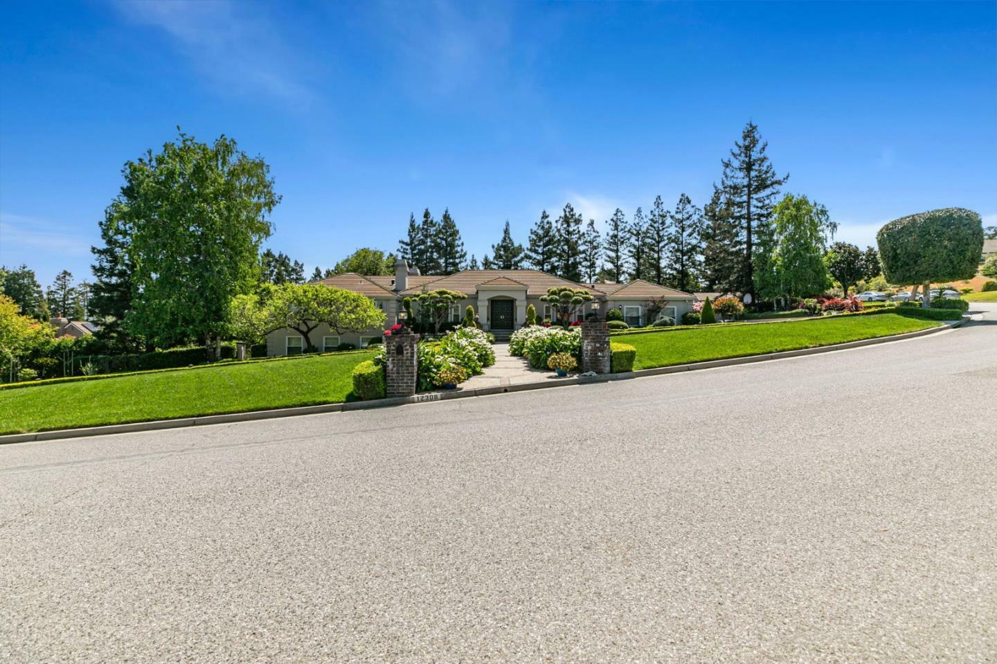 Property Photo: 12308 Crayside Lane CA 95070