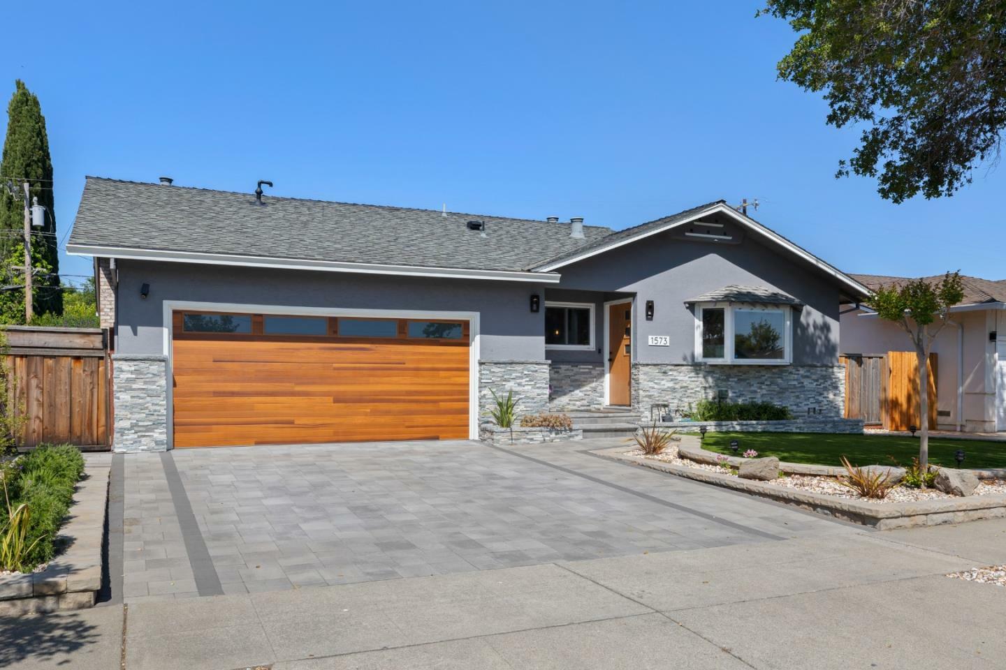 Property Photo: 1573 Mallard Way CA 94087