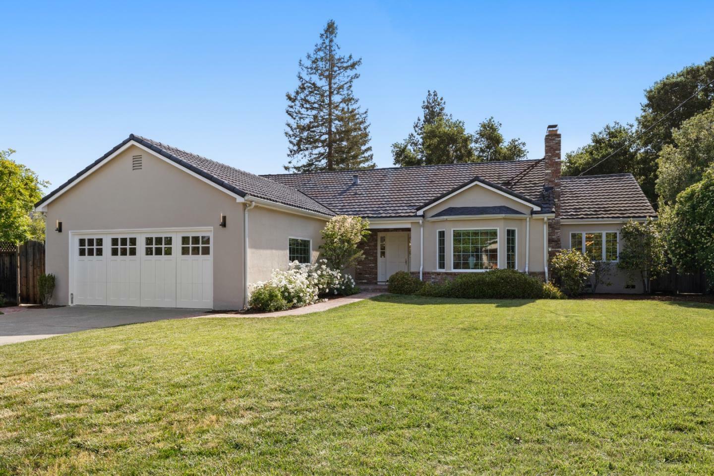 Property Photo: 141 Hamilton Court CA 94022