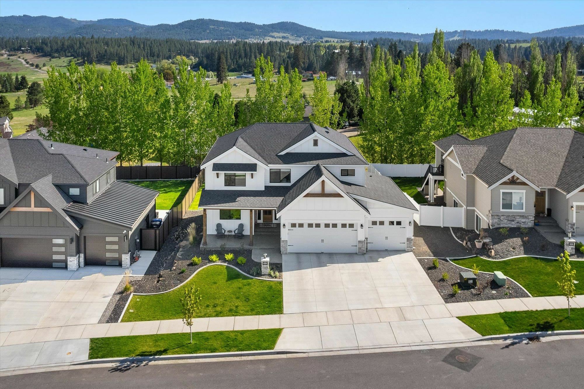 Property Photo: 2645 S Summit Estates Dr WA 99016