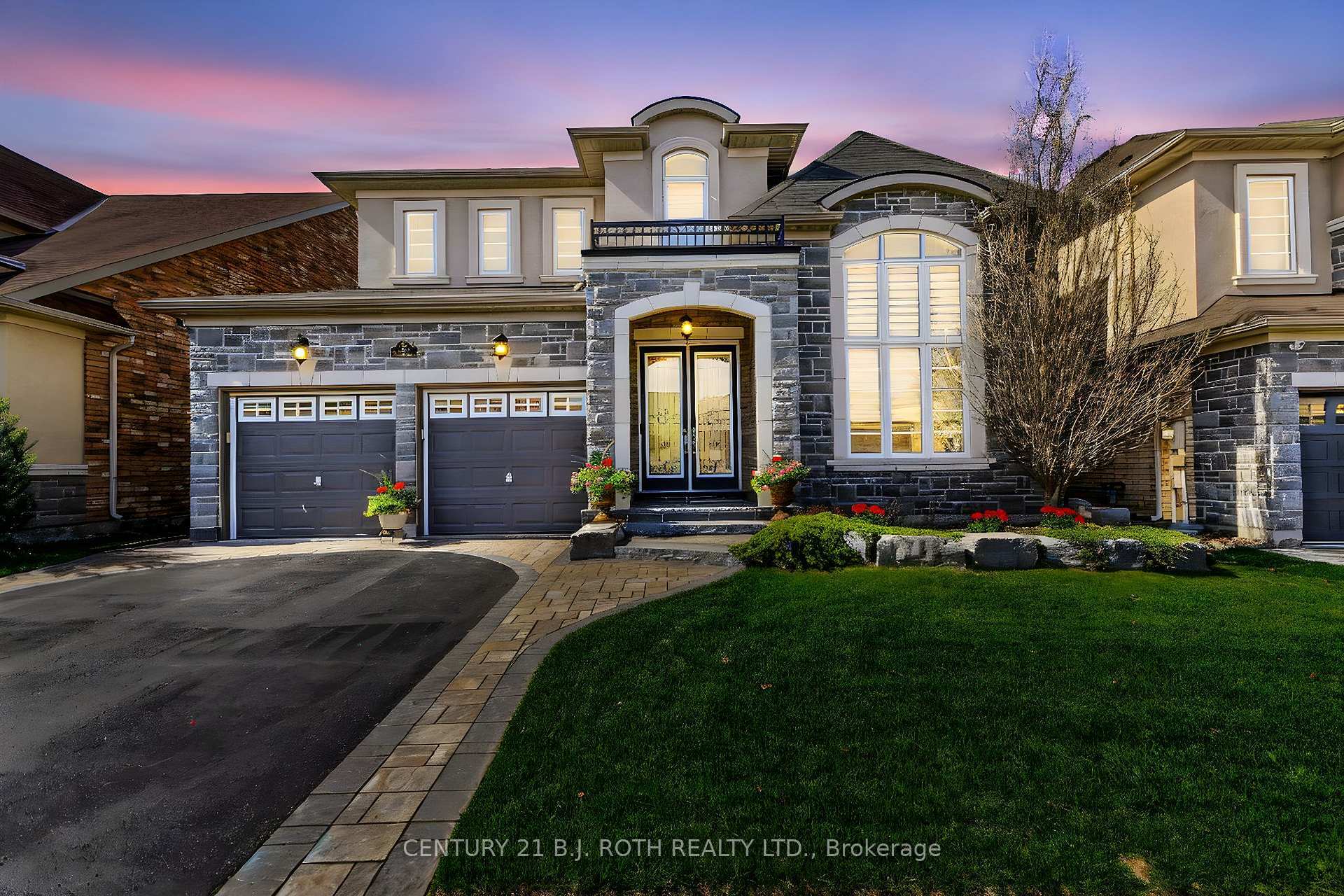 35 Manor Forest Road  East Gwillimbury ON L0G 1M0 photo