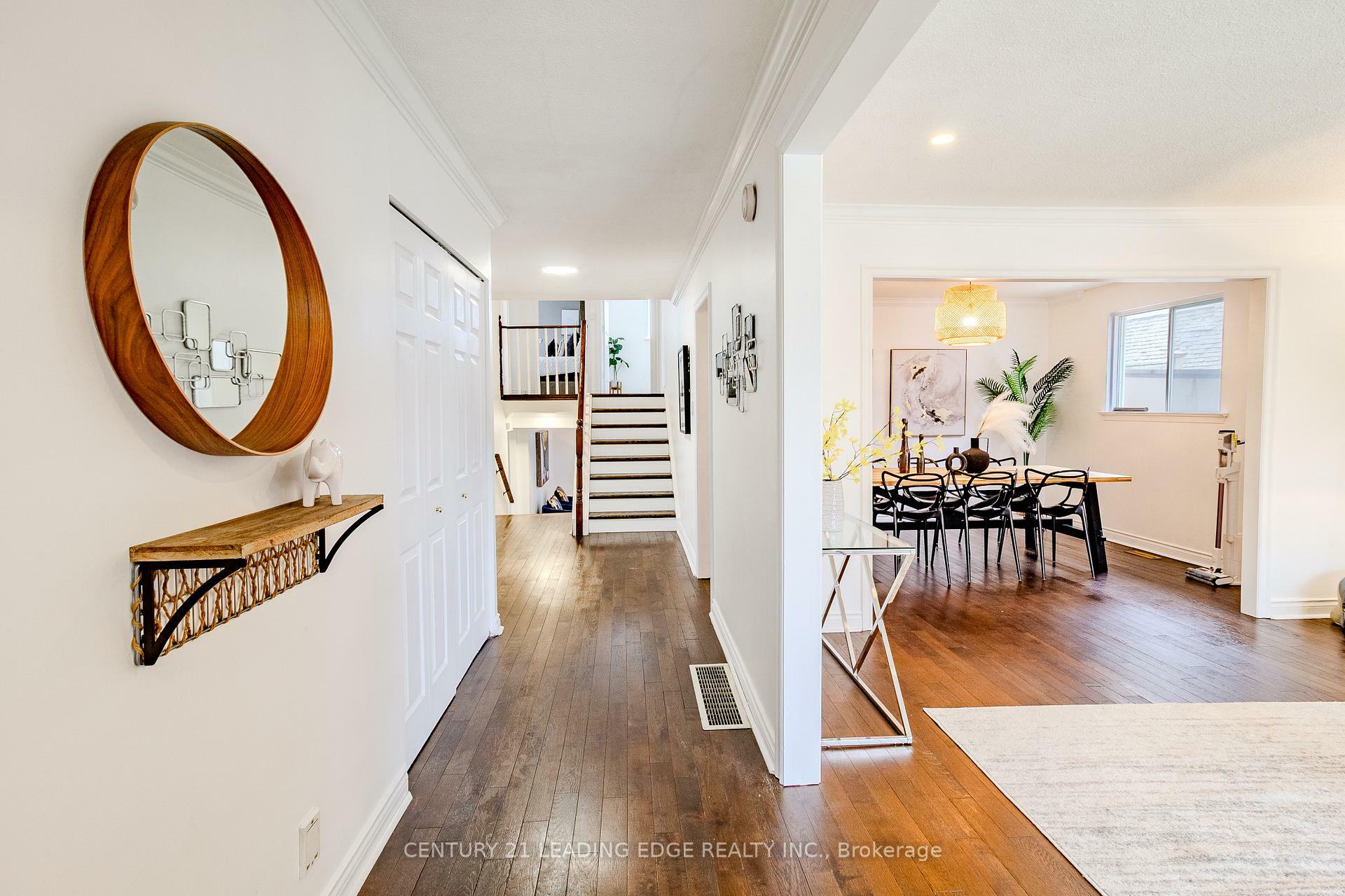 Photo de la propriété: 6 Jubilee Court ON L6S 2H2