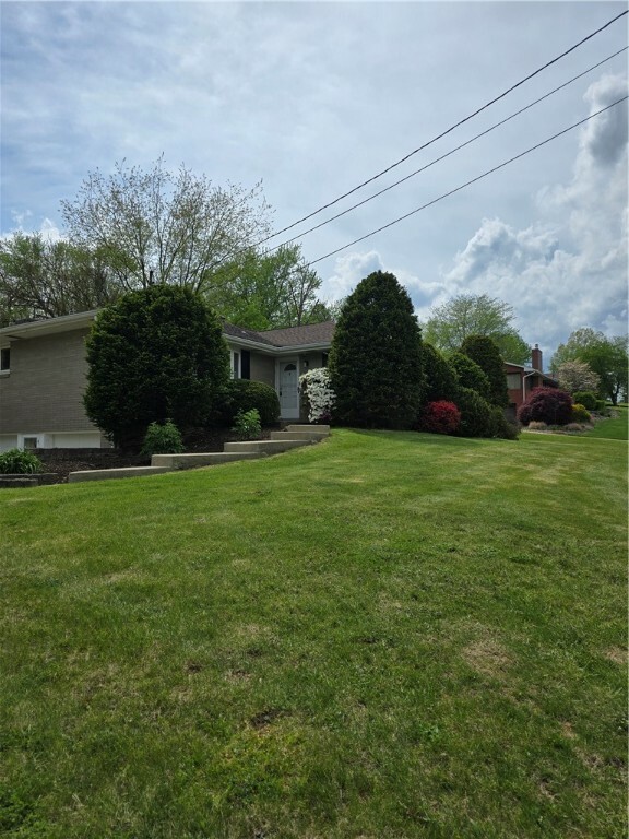 Property Photo: 2050 Barbara St PA 15042