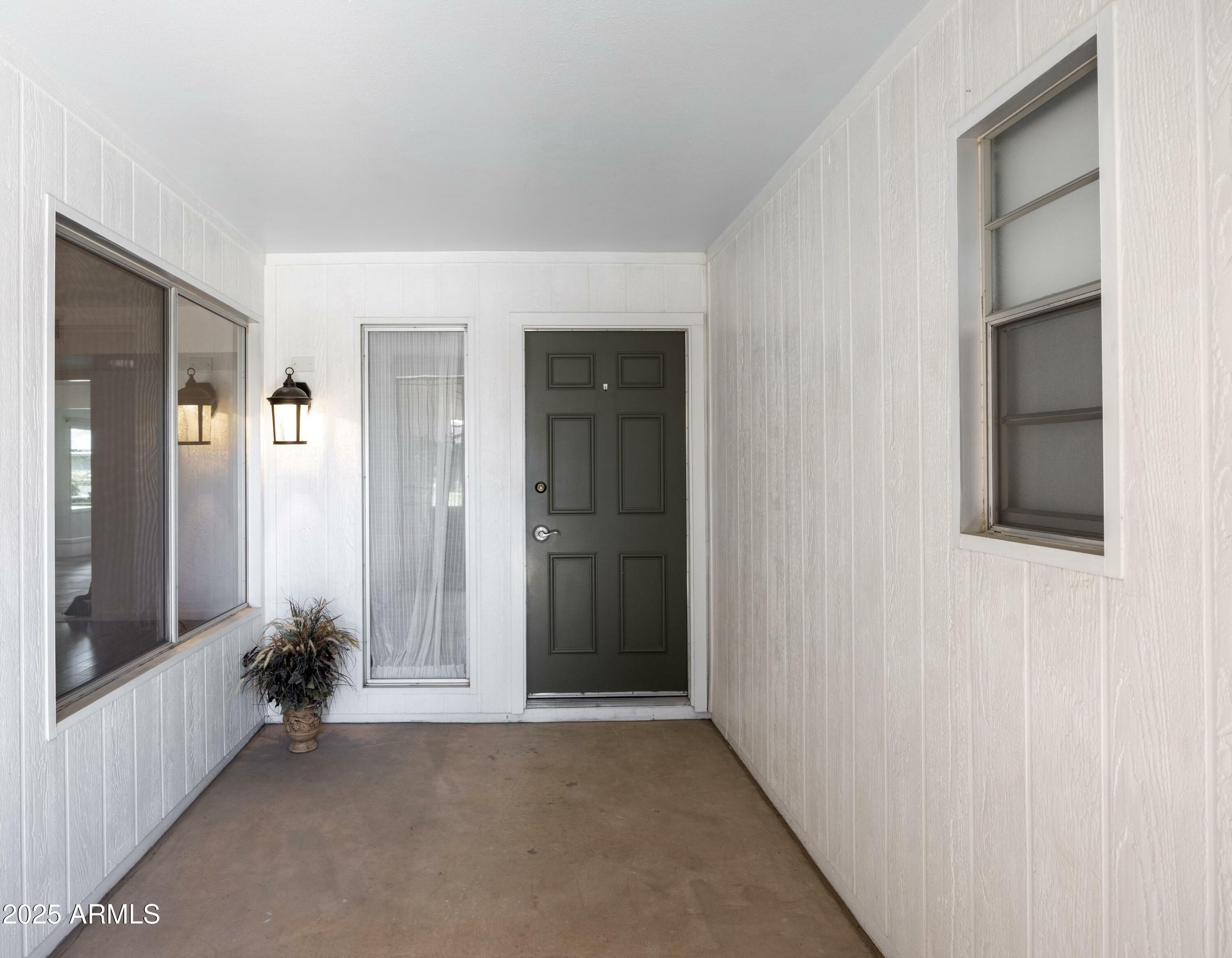 Property Photo: 19018 N Concho Circle AZ 85373