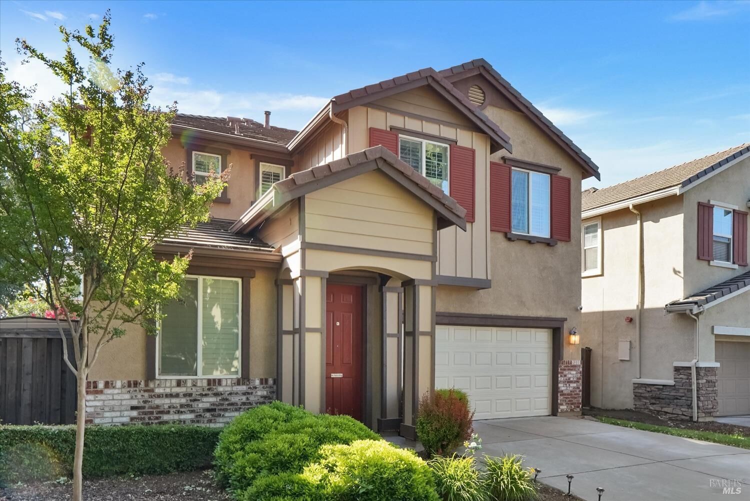 Property Photo: 566 Chaparral Loop CA 95688