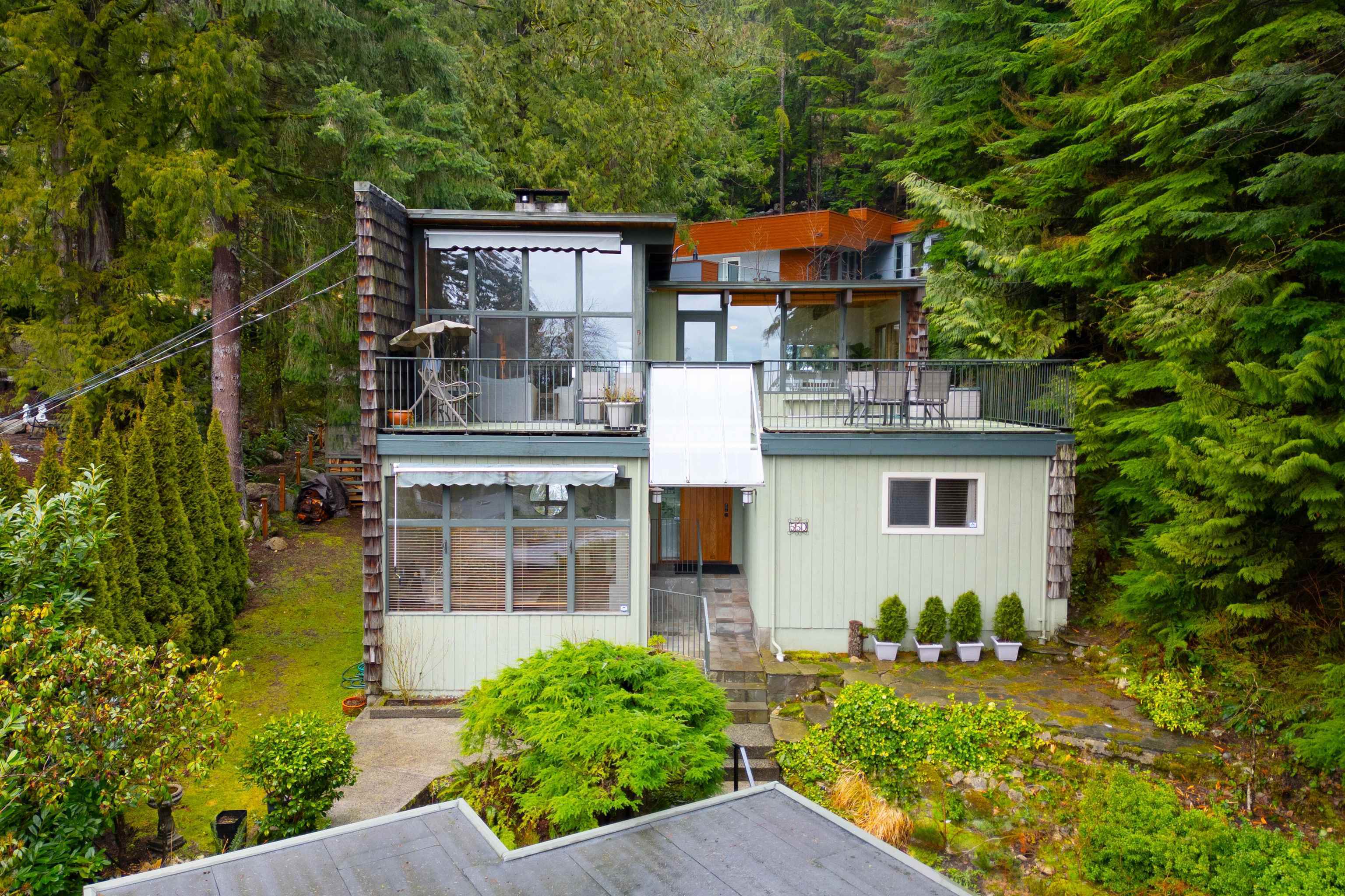Photo de la propriété: 550 Ventura Crescent BC V7N 3G9