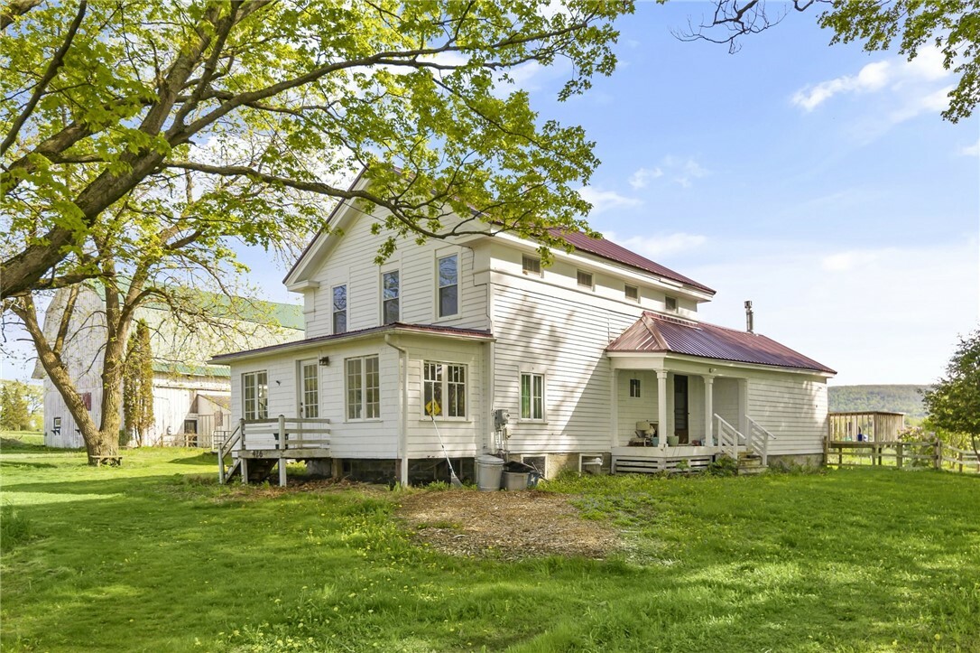 Property Photo: 426 Lake Road NY 13053