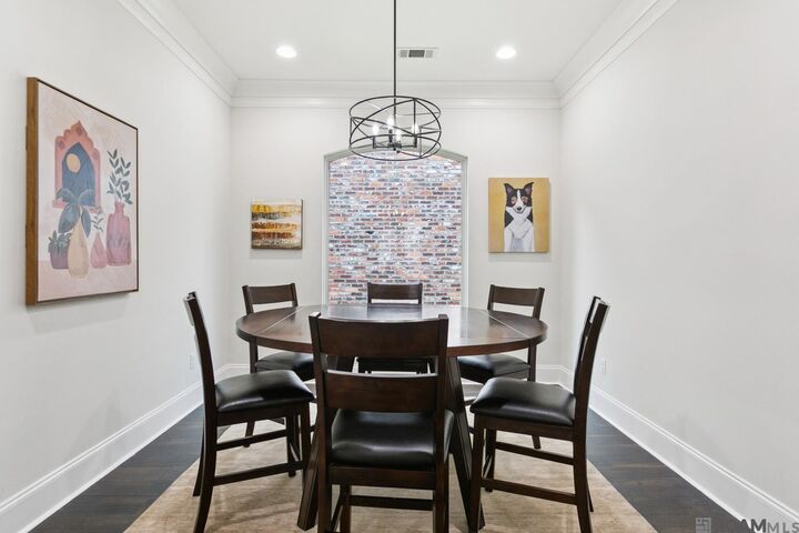 Property Photo: 18150 Vis-A-Vis Ave LA 70817