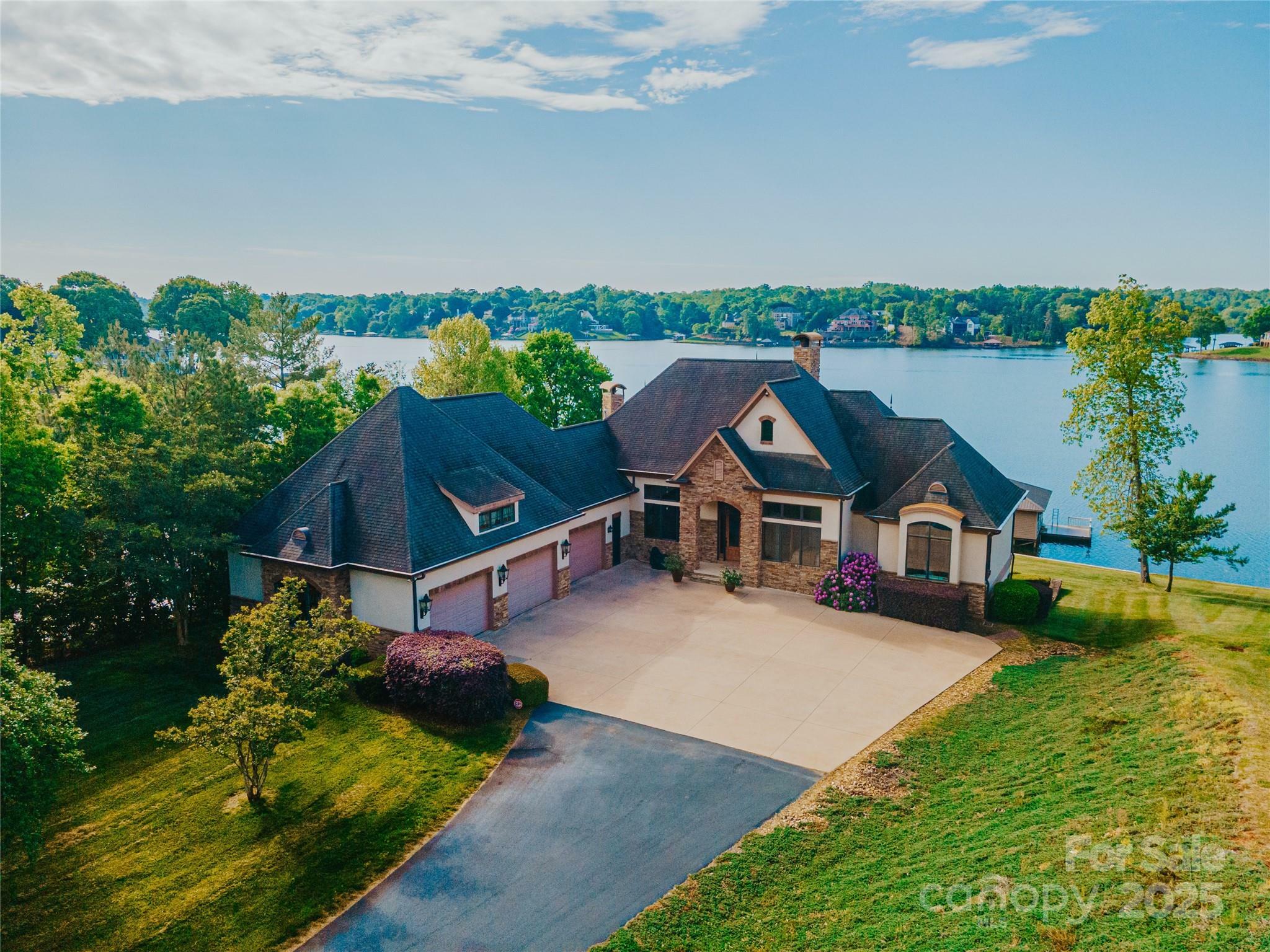 6205 Plantation Pointe Drive  Granite Falls NC 28630 photo