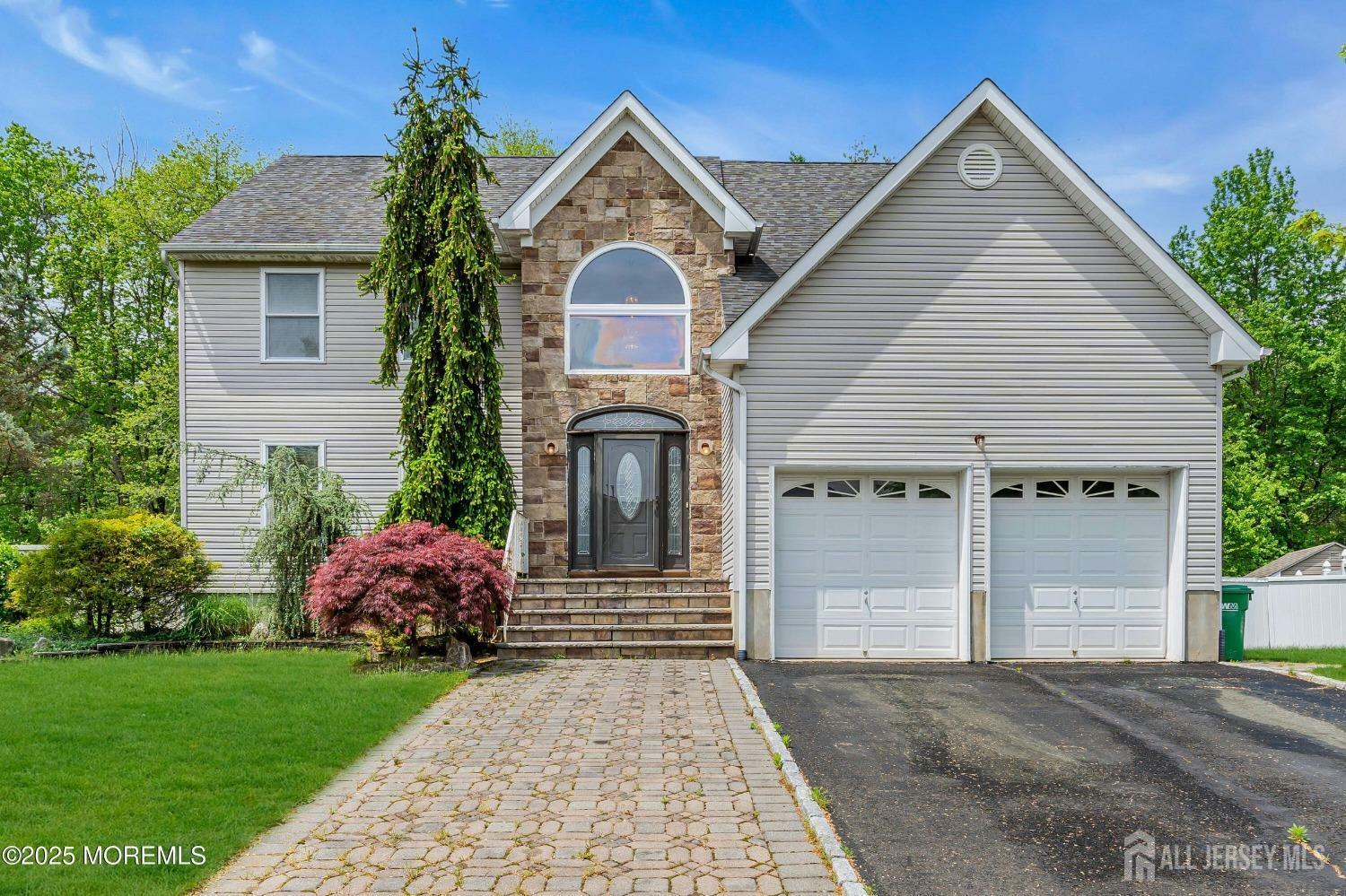 Property Photo: 11 Patio Court NJ 08831