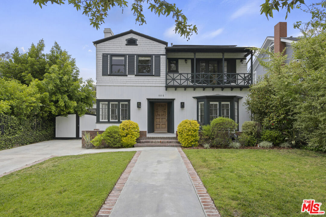 Property Photo: 515 S Van Ness Ave CA 90020