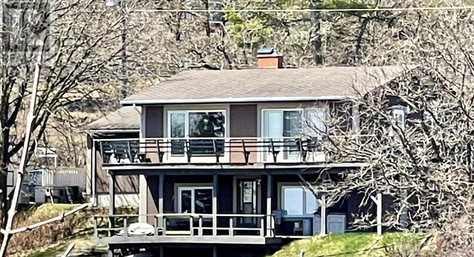 Property Photo: 411 Lakeview Dr ON P9N 4H3