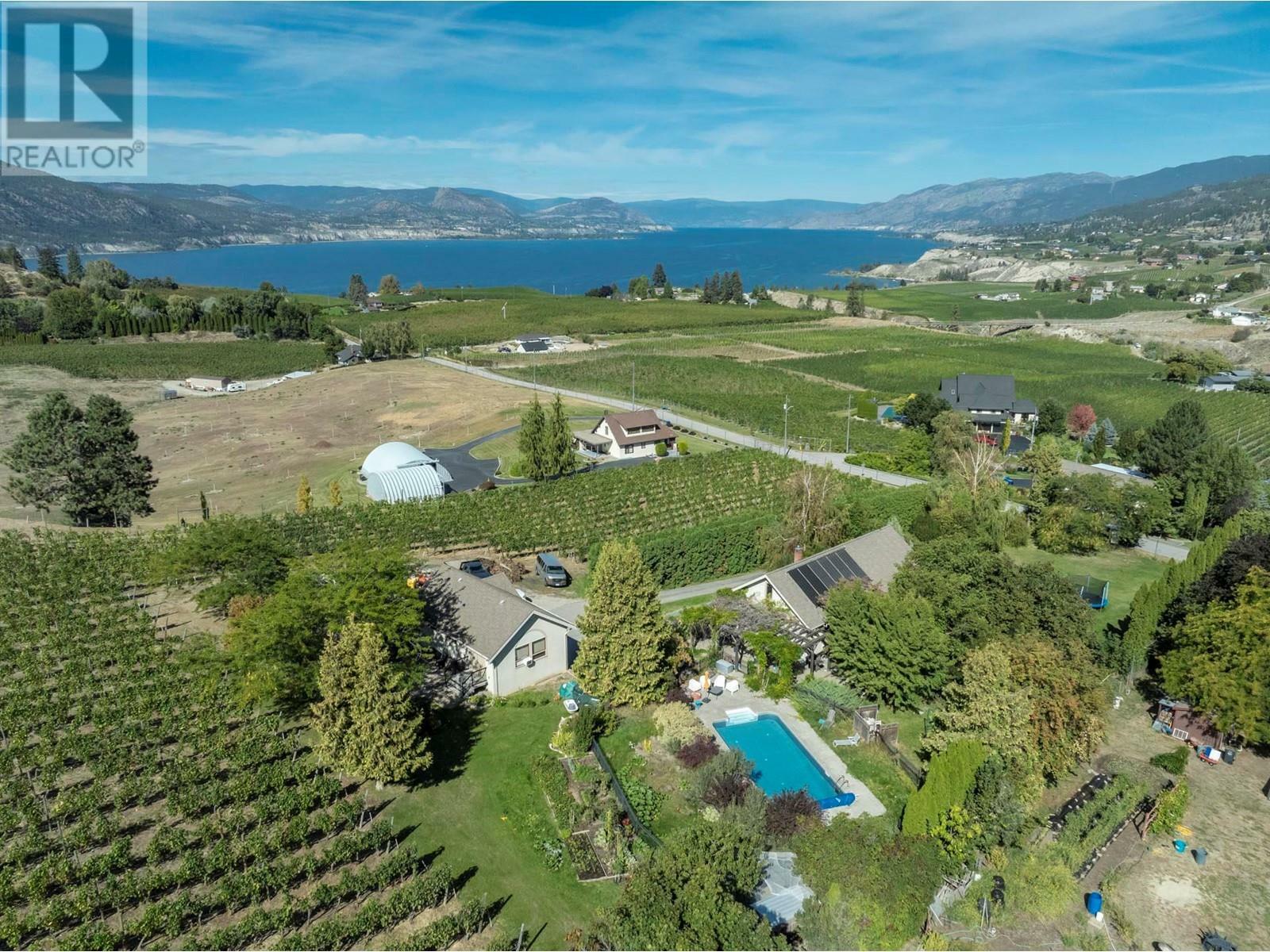 Property Photo: 1282 Corbishley Avenue BC V2A 8V2