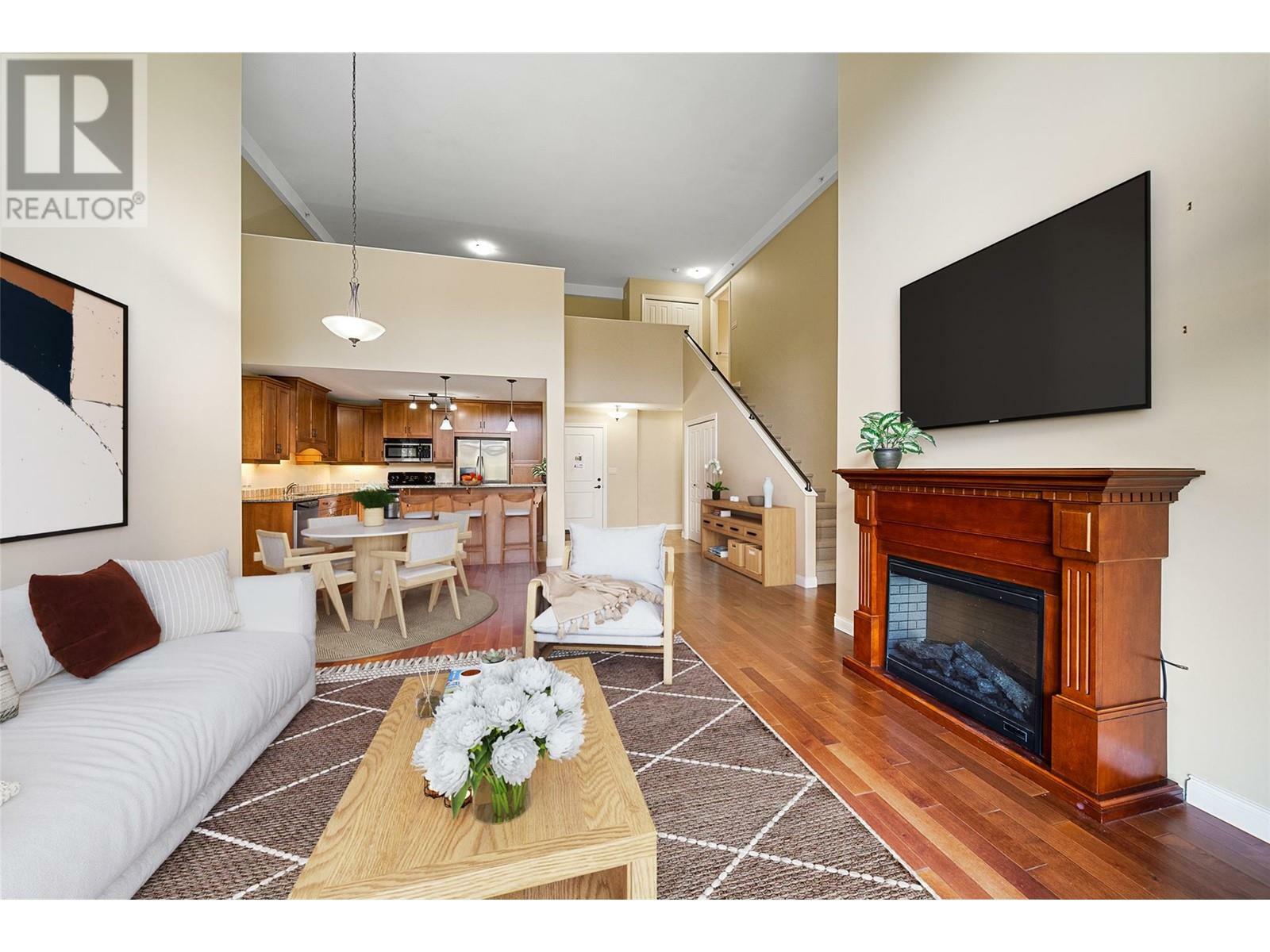 Property Photo: 1390 Hillside Drive 307 BC V2E 0A6