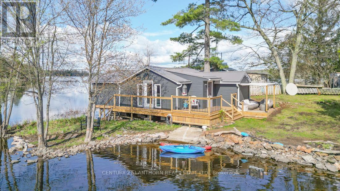 Property Photo: 16E Macdonald Crescent ON K0K 2K0
