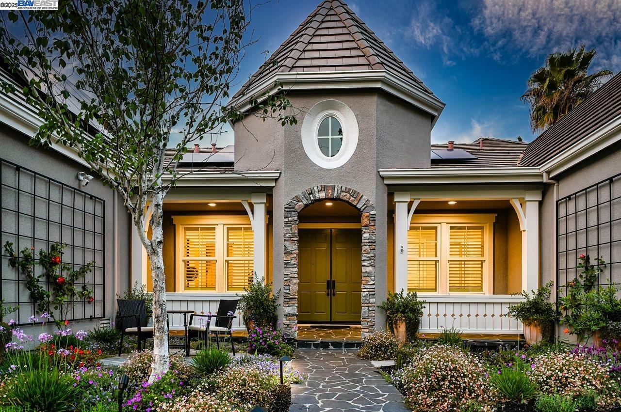 Property Photo: 1131 Laguna Creek Ln CA 94566